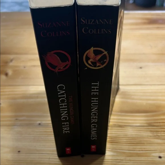 The Hunger Games Book Set by Suzanne Collins - Black and Red - Picture 2 of 4